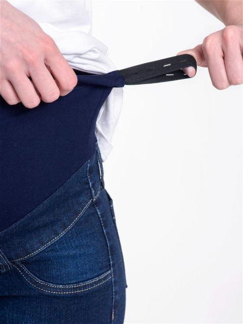 dzhinsy-dlya-beremennykh-10723667-dzheki-siniy3