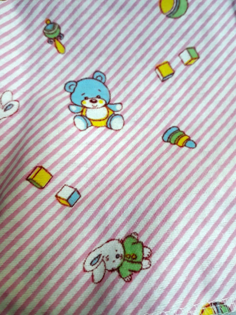 Распашонка фланелевая на кнопках Зайка 2028 с антицарапками Распашонка фланелевая на кнопках Зайка 2028 с антицарапками