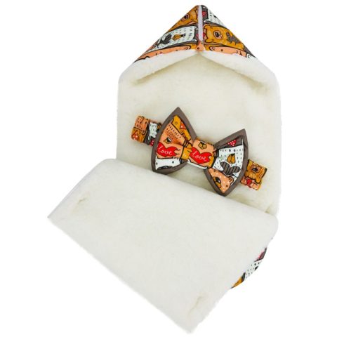 Конверт на выписку на овчине "Bears with Hearts" с бантом, зима Конверт на выписку на овчине "Bears with Hearts" с бантом, зима