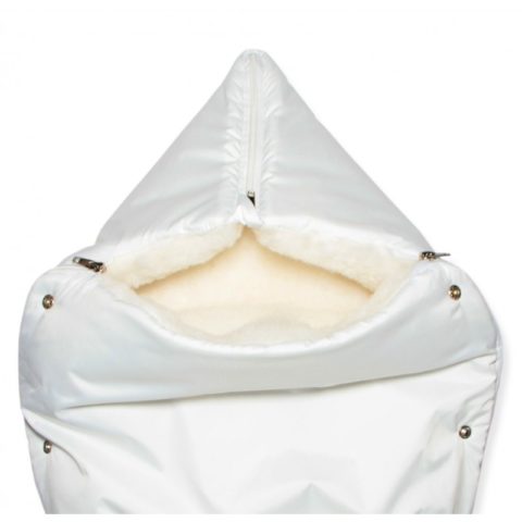 Зимний конверт для новорожденных на выписку на овчине "White" Зимний конверт для новорожденных на выписку на овчине "White"