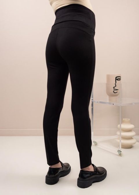 bryuki-letitsiya-dlya-beremennykh-cherniy2