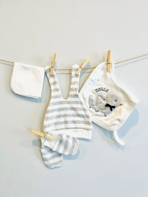 komplekt-dlya-novorozhdennogo-10-pr-molochno-seriy-tri-utochki (3)