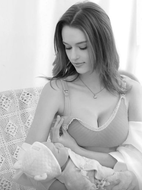 byustgalter-nicole-besshovniy-dlya-kormleniya